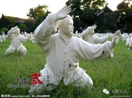当有人质疑太极拳简化之路对太极拳推广的意义及必要性时，多数人依然为