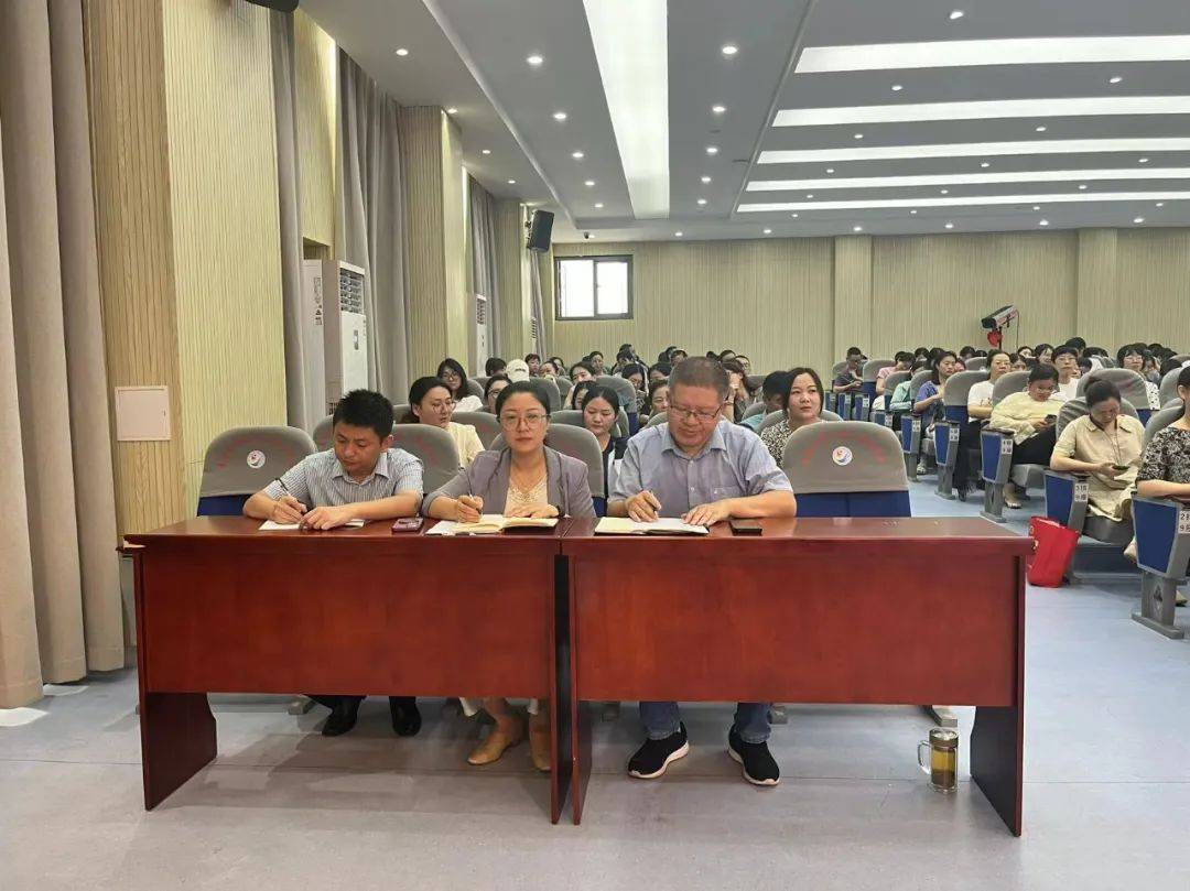 新学期 新起点 新征程 | 姜堰区淮海小学教育集团校本培训纪实
