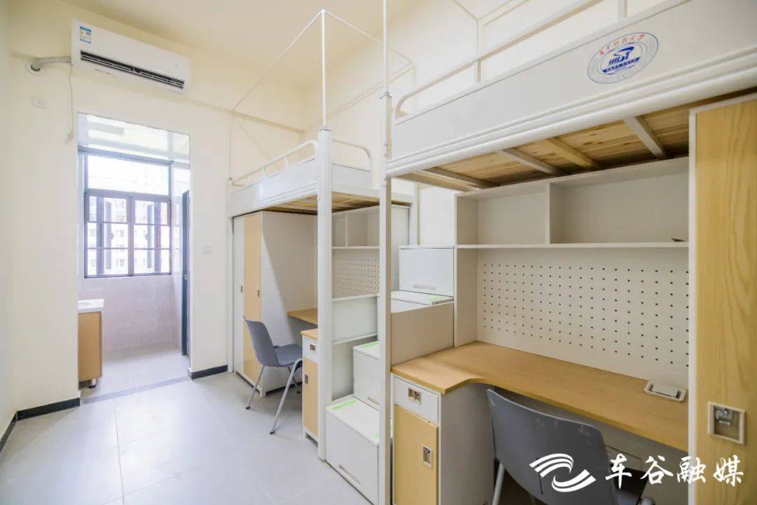 目前,博士后公寓,硕博士生宿舍,教学中心,科研中心,卫生健康中心,图书