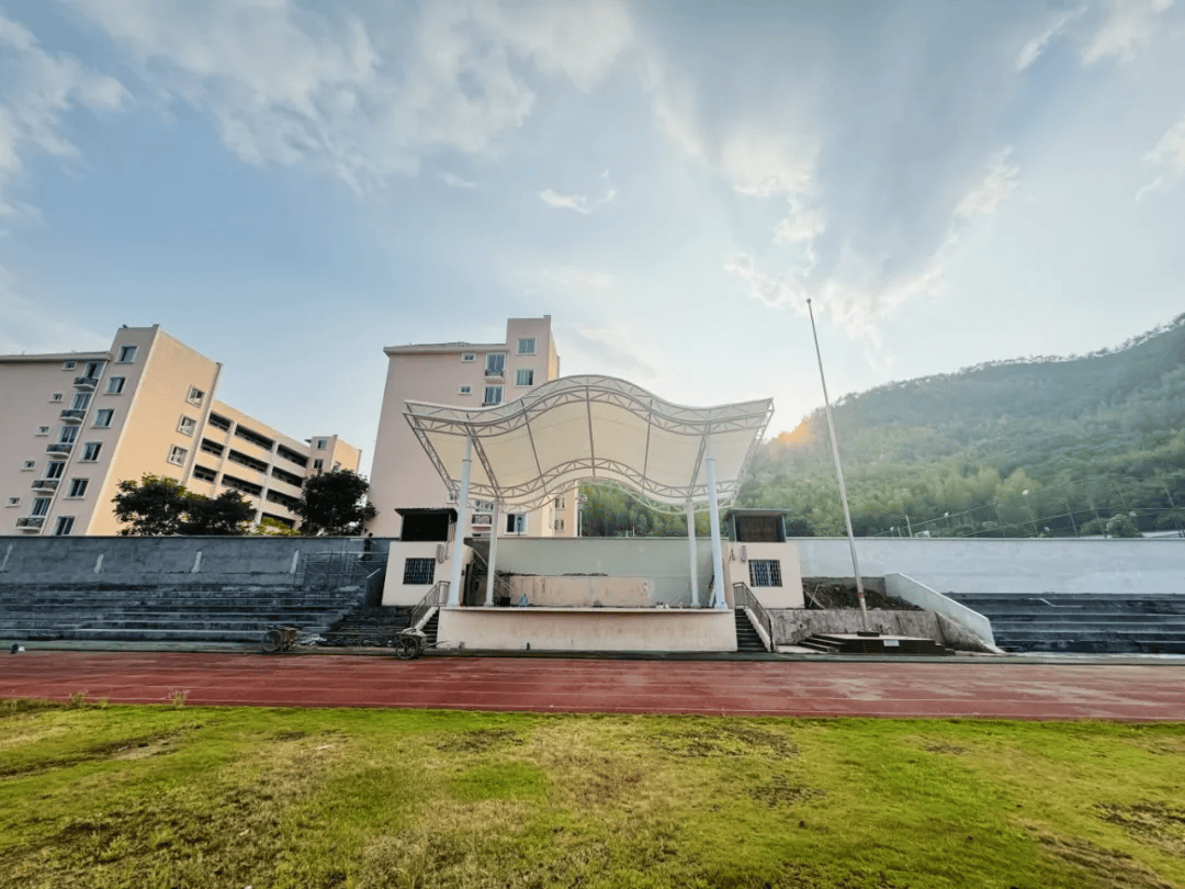 丽水南明旅游学校照片图片