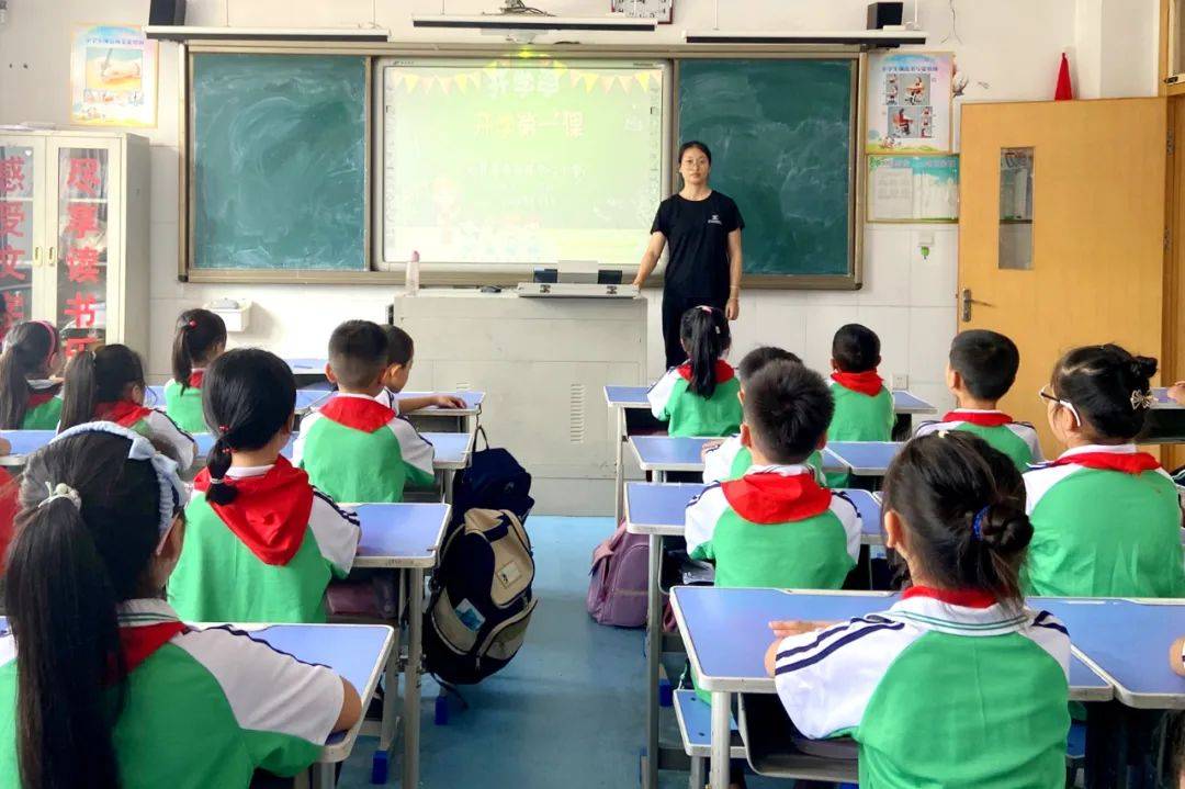 五莲二中上好新学期开学"安全第一课",增强学生安全意识,助力学生以