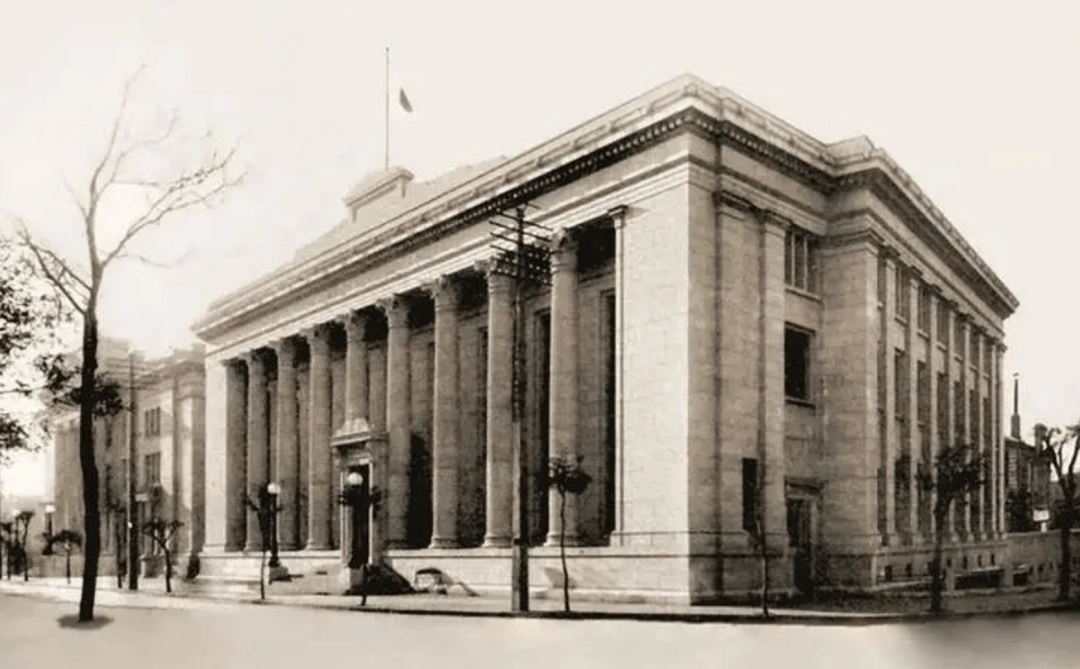 债务的雪球越滚越大,被拿捏命脉的北洋政府苦不堪言