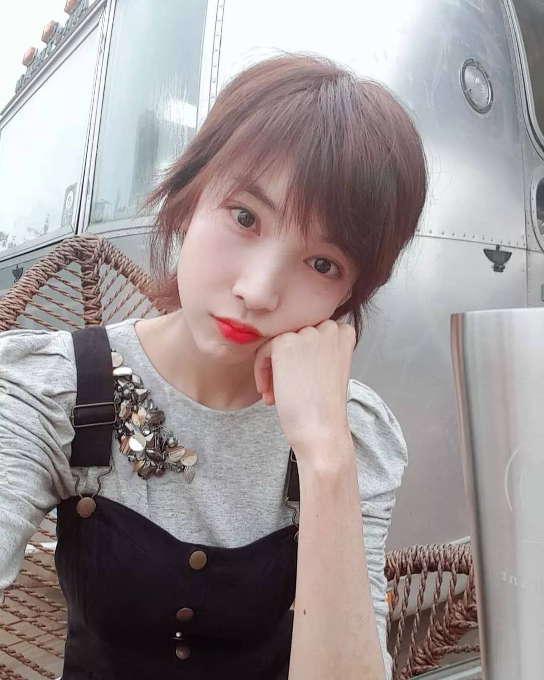 2018短碎发自然发型女