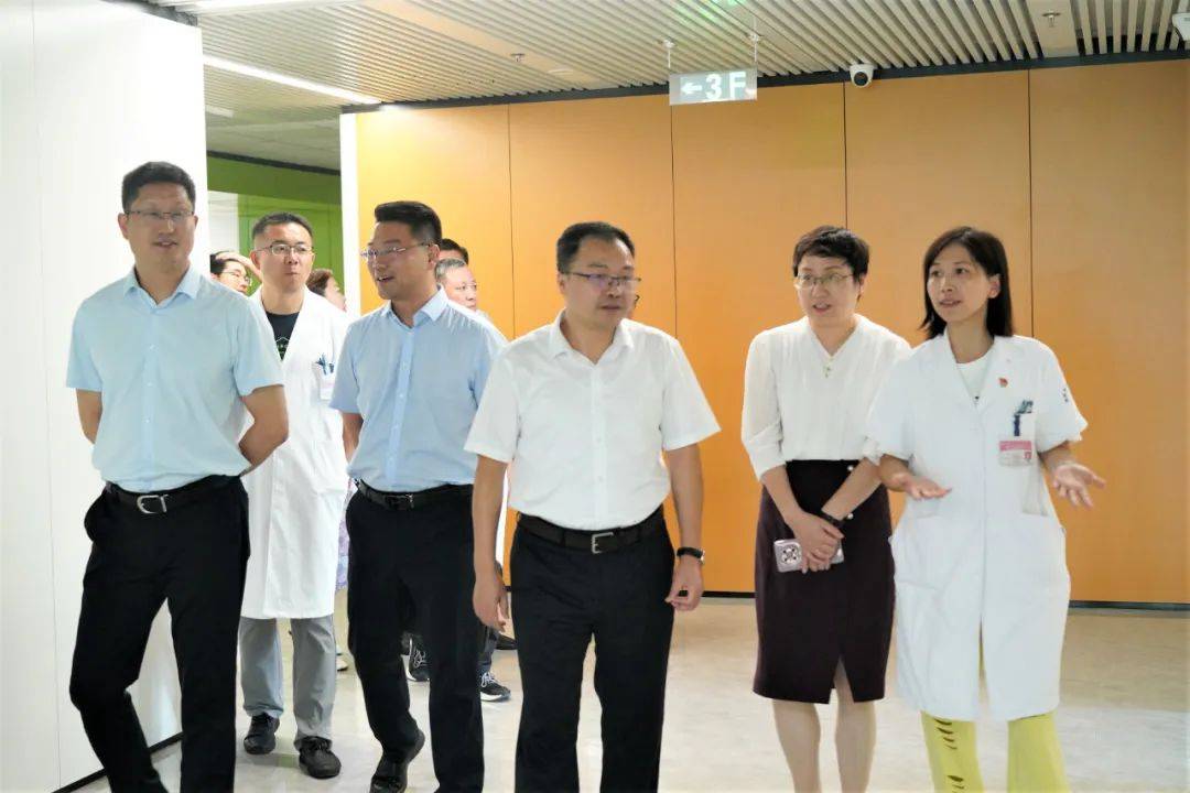 扬州市副市长吴边赴市妇女儿童医院专题调研