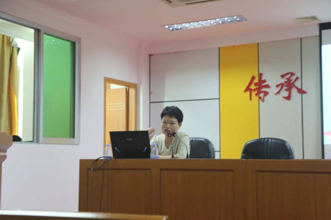 蕉岭中学隆重举行2024级高一新生军训会操表演暨表彰大会