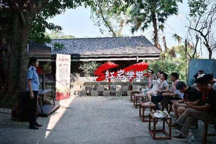 中国经济周刊:2024年管家婆一奖一特一中-城市：双节期间，成都文旅近千场活动“点燃”整座城市  第1张