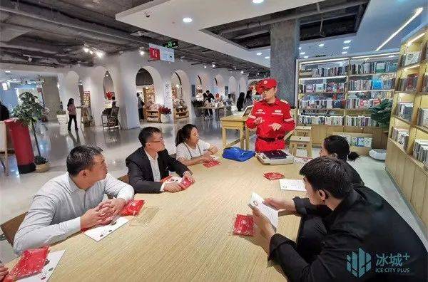 个设置点位之一,大堂经理王贝至今还清晰记得年初自己亲身经历的一幕
