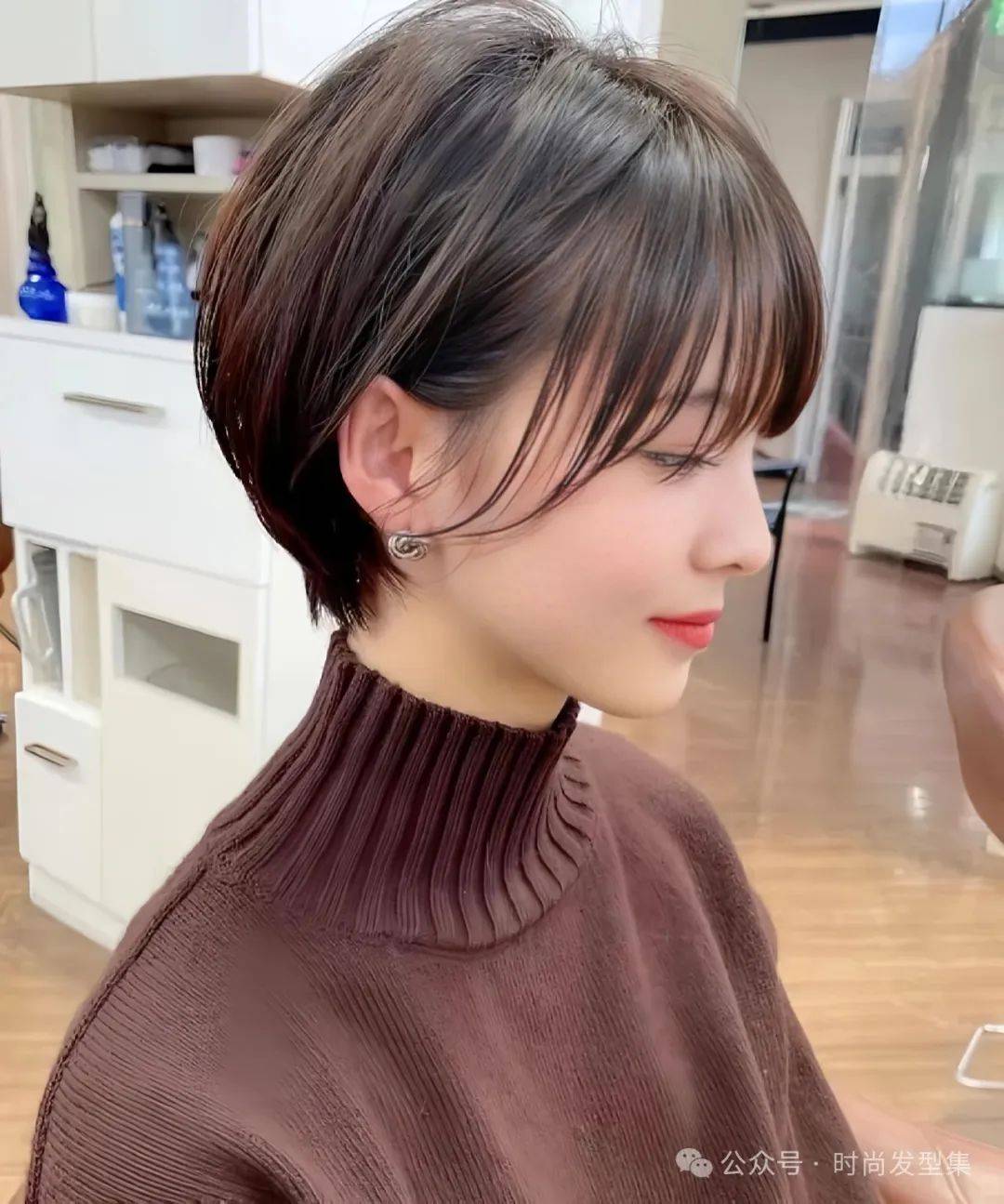 秋款" 元气撇耳头 " ,性感且迷人_发型_短发_造型