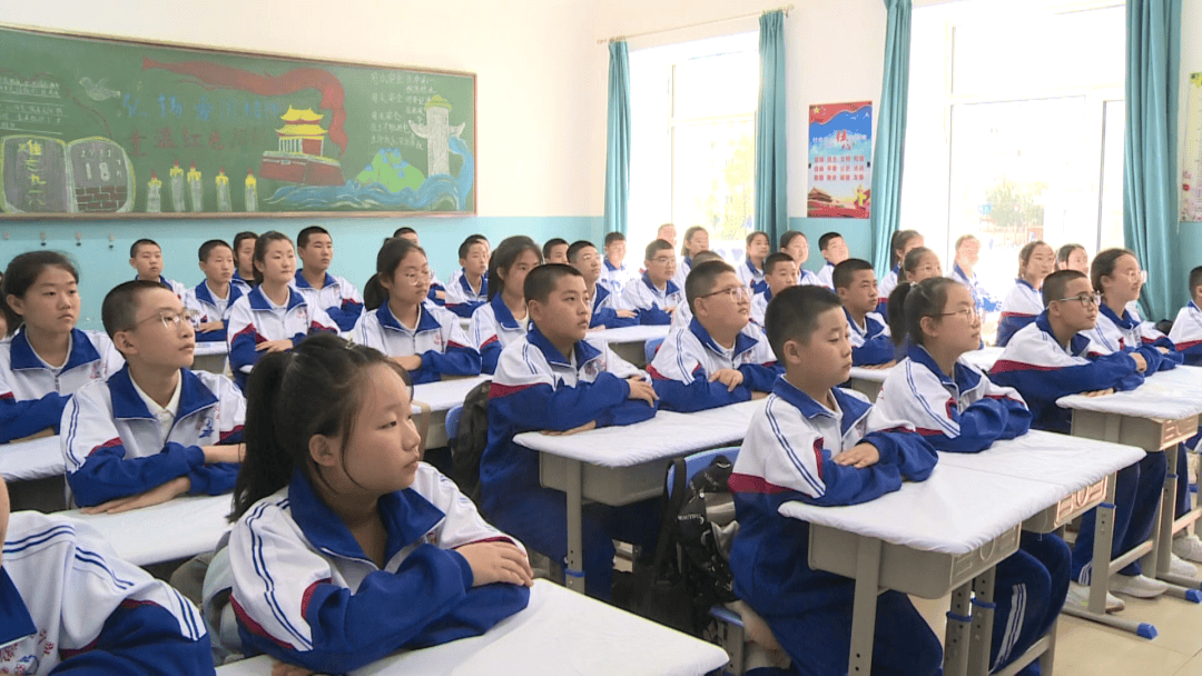 第四中学开展科普辅导活动 为学生答疑解惑_科技_富锦_科学