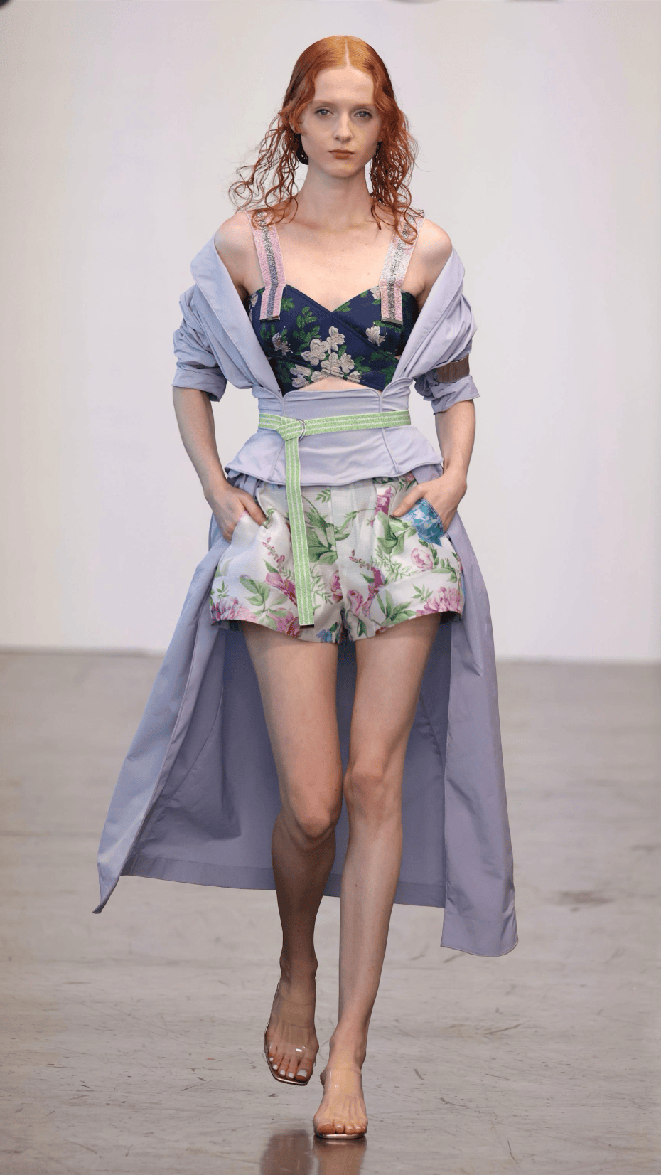 JUZUI玖姿2025春夏纽约时装周「盛开」大秀，完美落幕_搜狐网