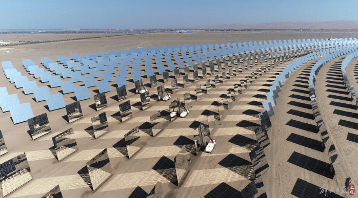 戈壁滩上的"外星基地"?走进首航高科敦煌100mw熔盐塔式光热电站