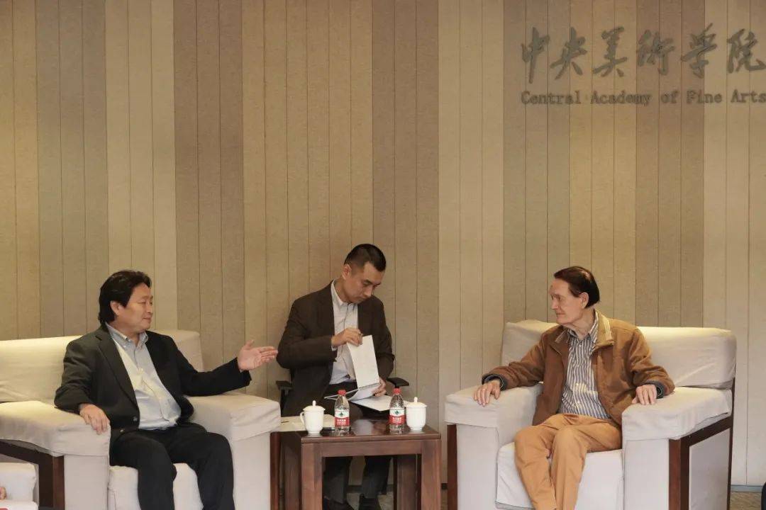 世界知名艺术史家马丁·肯普一行到访中央美术学院