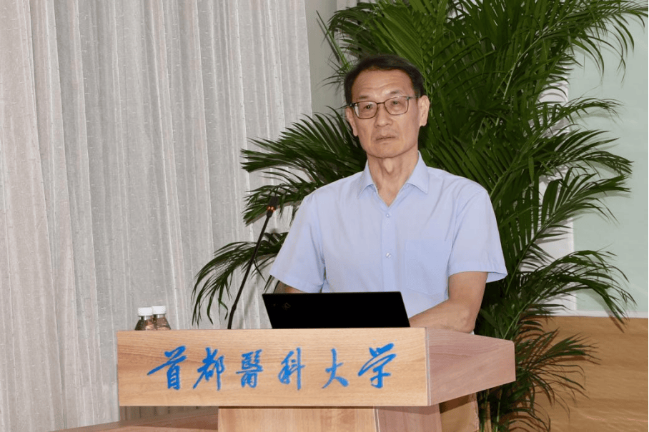 海南医科大学校长陈国强院士一行来我校交流座谈