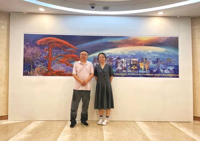 安徽合肥:版画作品《世界制造业大会》讲述"皖美制造"故事