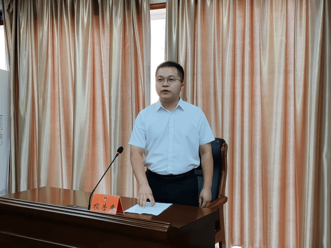 决定任命:范富荣同志为漳平市人民政府副市长;周剑同志为漳平市人民