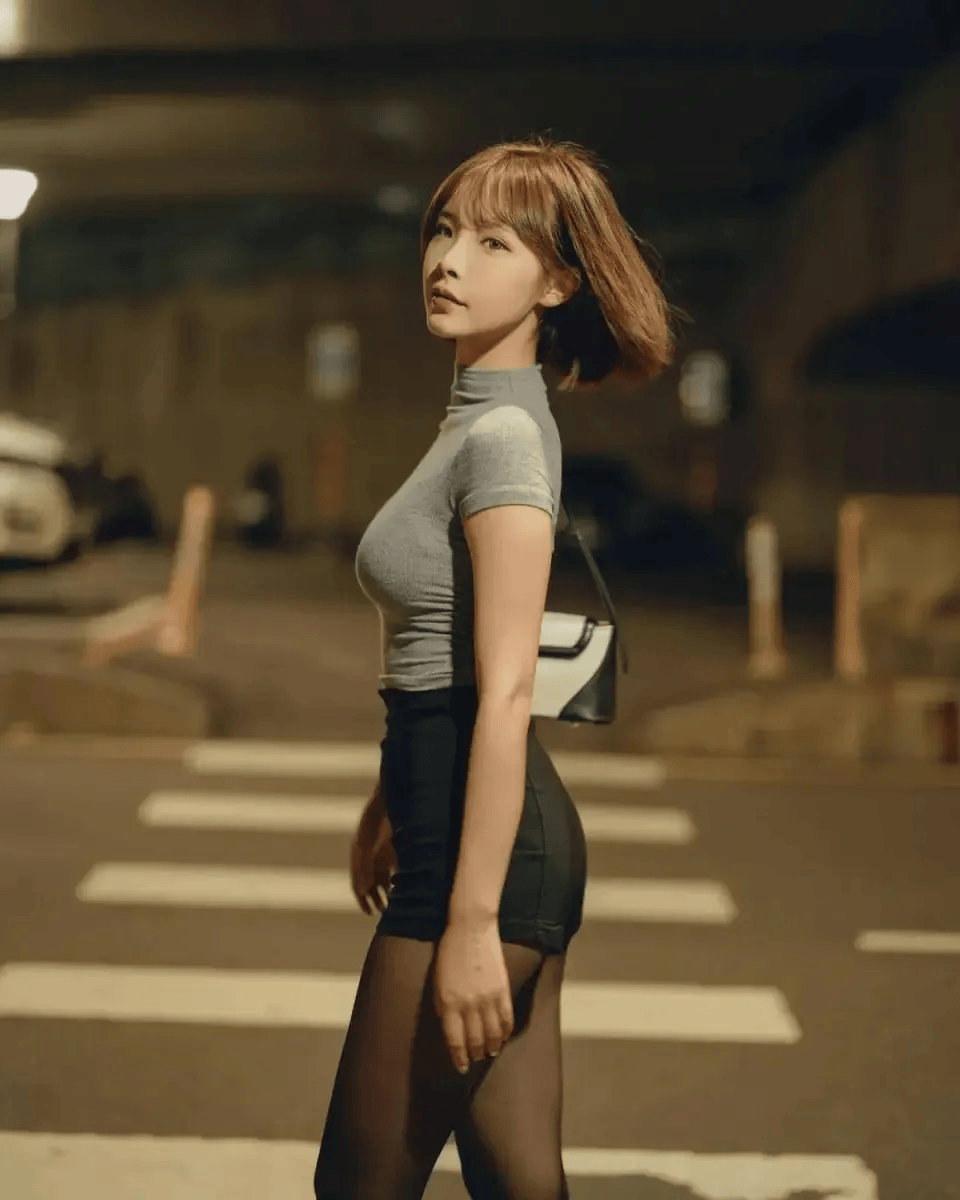 台湾第一黑丝美腿!身材无敌,绝了.