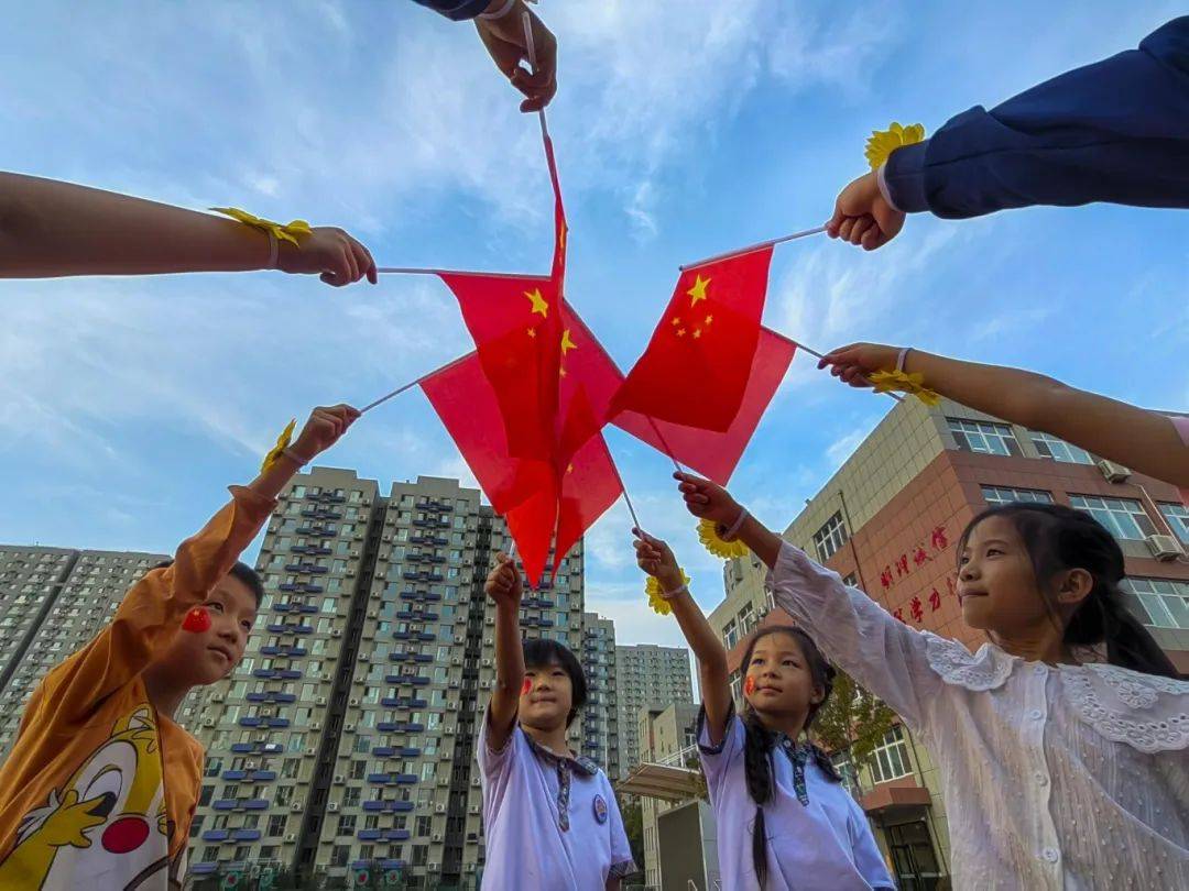 晒出浓浓爱国情"优秀作品展_五星红旗_中国_华诞