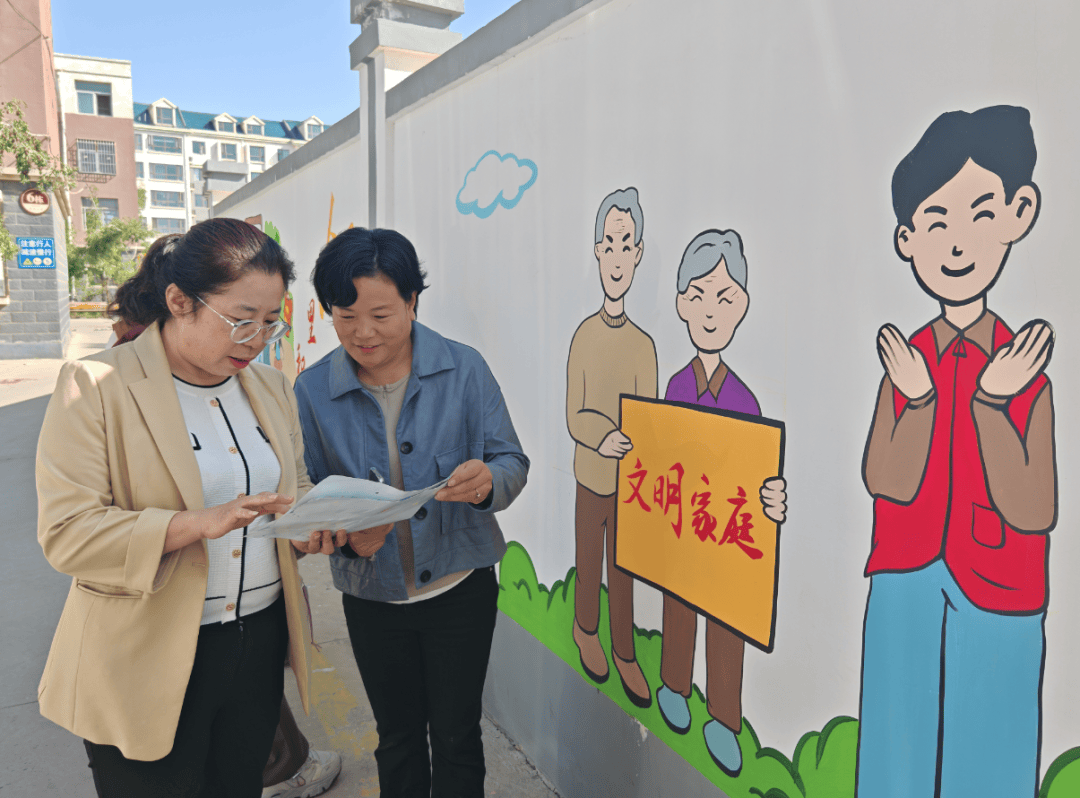 朔方路社区:危墙变景观 墙绘成风景