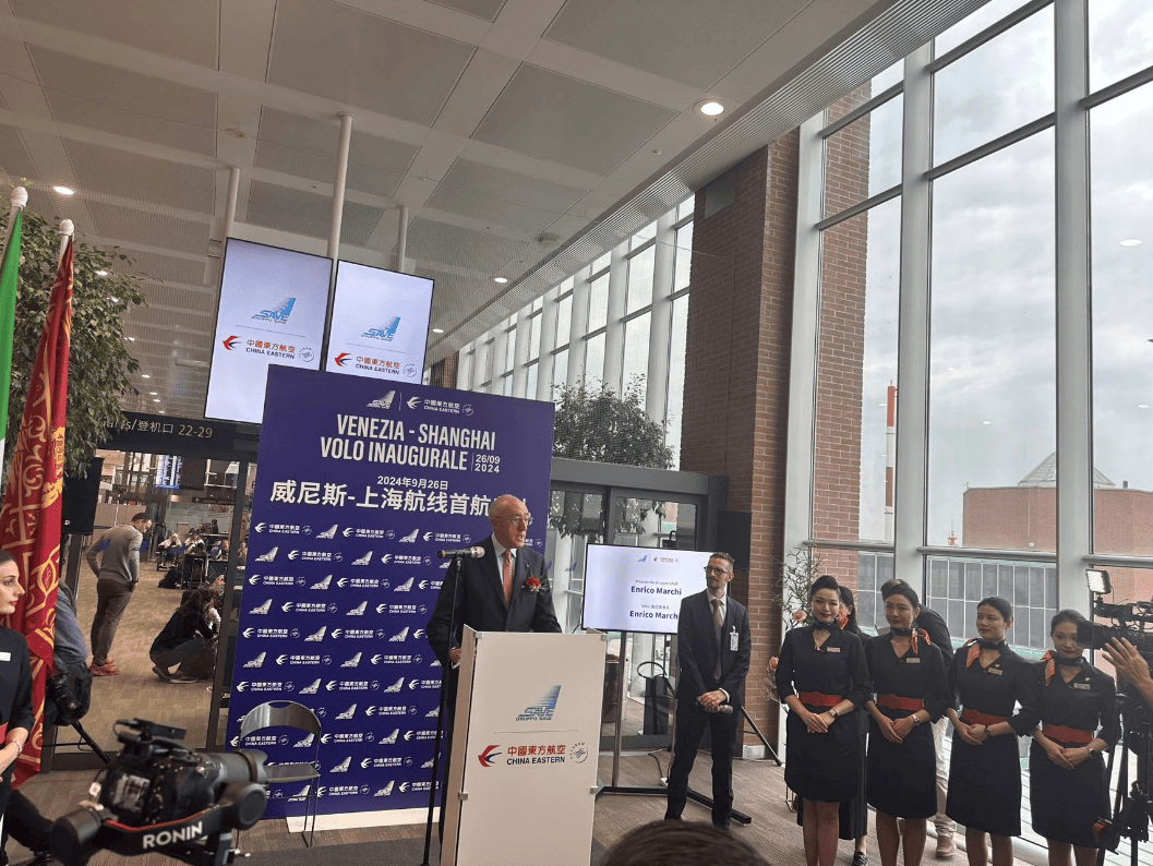 中国东方航空公司总飞行师石富康:"在开通上海-威尼斯