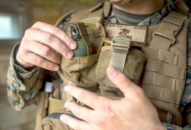 西方军用掌心雷"m67"手榴弹