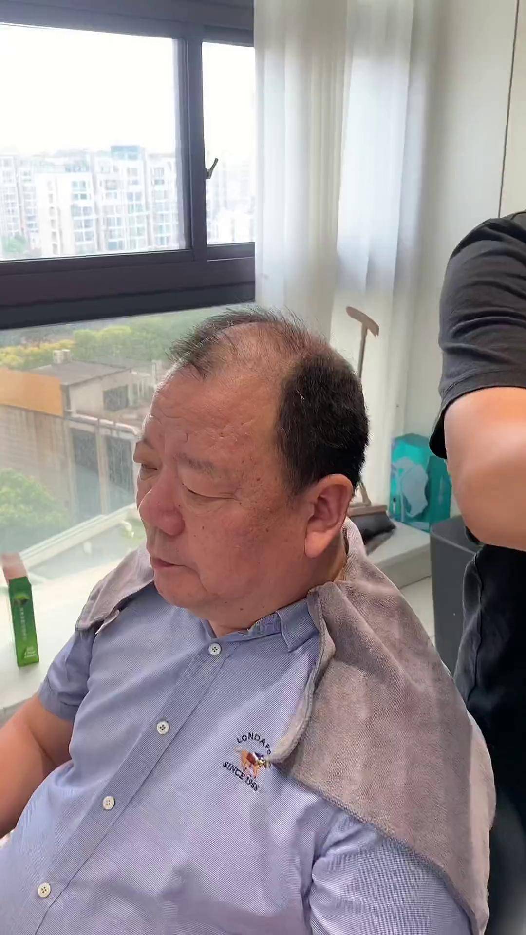 帮远道而来的大叔找回四六分的感觉男士假发 秃顶 假发补发 发型 假发