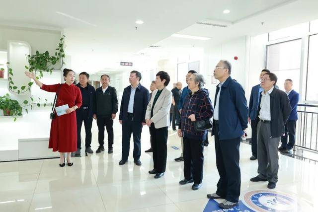 市人大常委会机关老干部党支部到滨州市中医医院(滨州医学院附属中医医院)开展“中医养生 情暖夕阳”主题党日活动 市人大常委会机关老干部党支部到滨州市中医医院(滨州医学院附属中医医院)开展“中医养生 情暖夕阳”主题党日活动