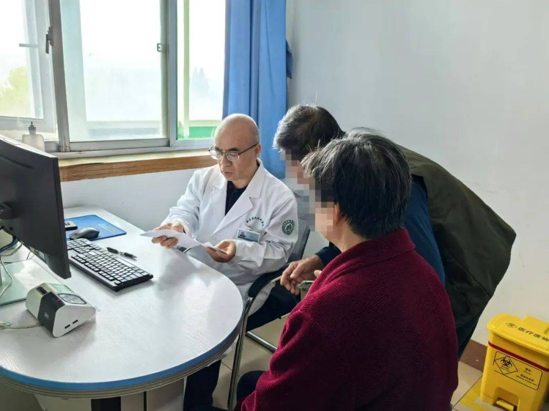 【"家门口"看名医】两腺外科刘冠东——精准诊疗守护患者健康