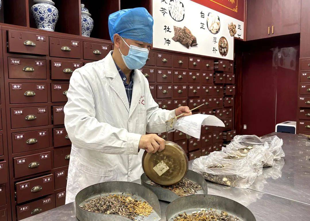 道真自治县中医医院:中药代煎配送到家