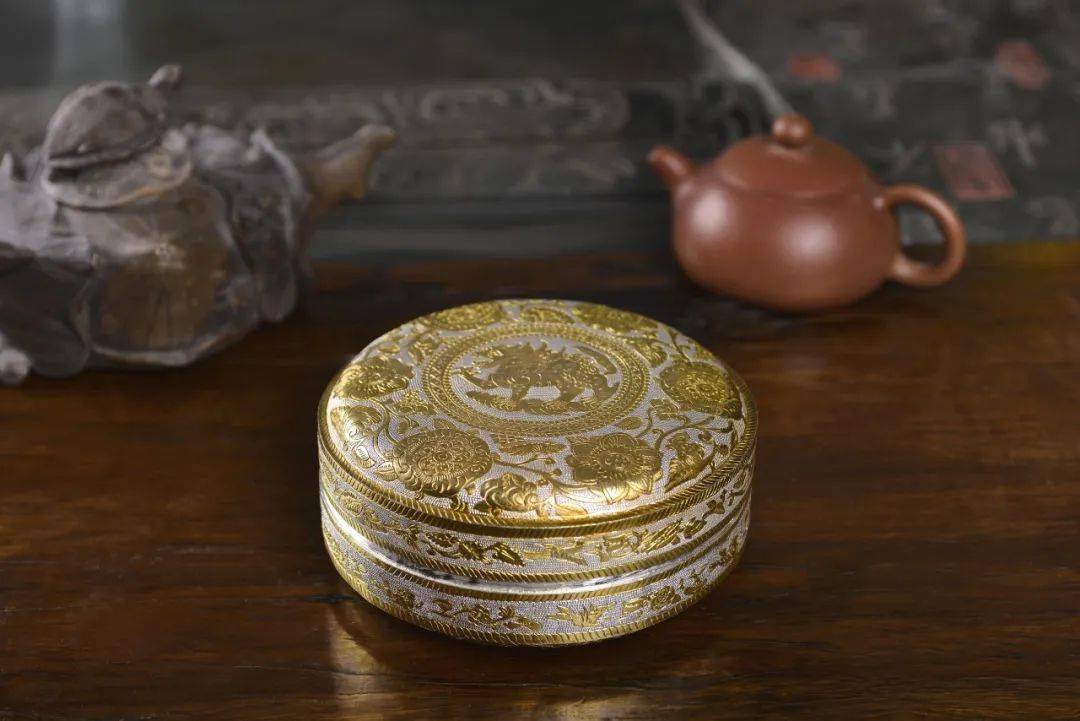 复刻化妆盒再现盛世容颜