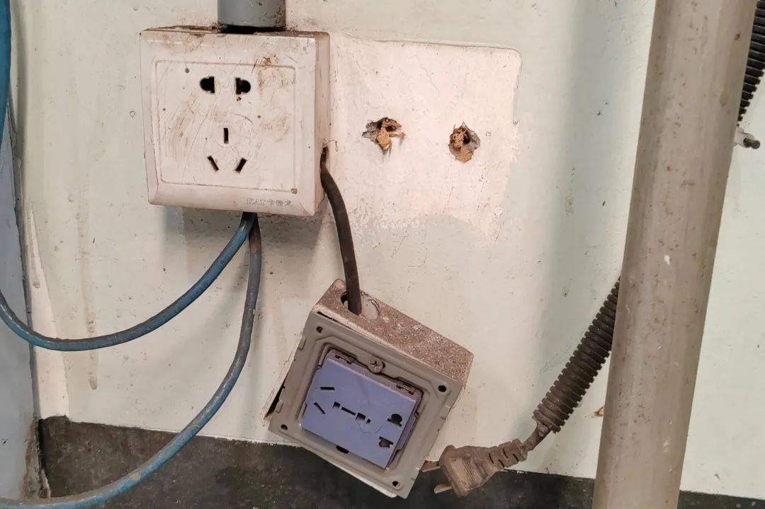 "安全隐患随手拍"人人争当监督员