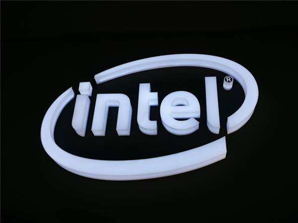 Intel频频错失良机！放弃收购NVIDIA、拒绝入股OpenAI