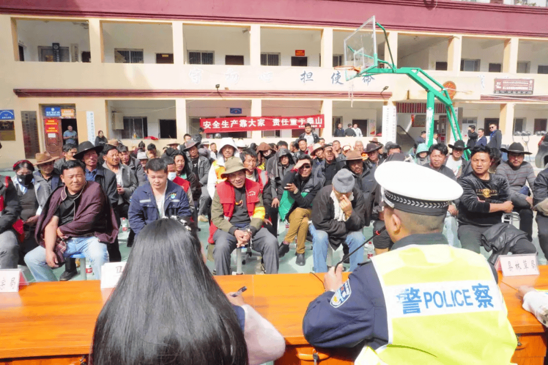 甘孜公安交警吹响"集结号"!"铁拳治违"2094起