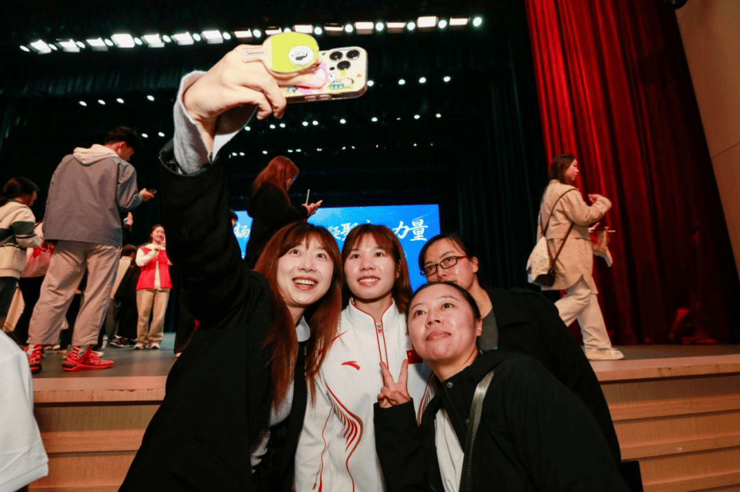 "弘扬残奥精神 凝聚奋进力量"——巴黎残奥会贵州优秀运动员进高校