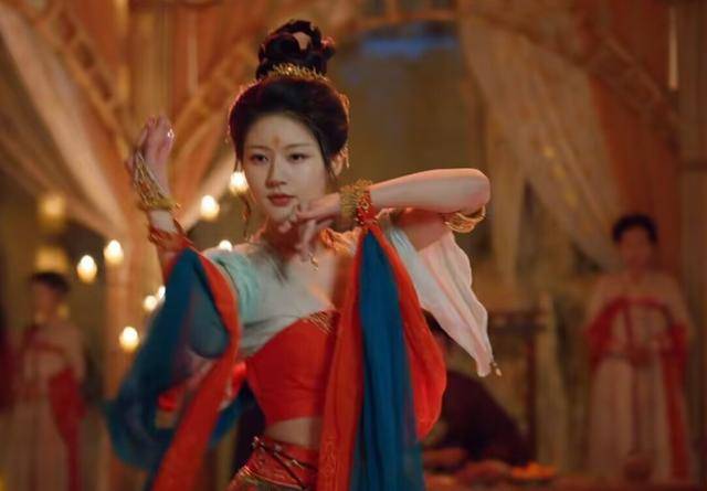 《珠帘玉幕》首播口碑出炉,刘宇宁颜值被嘲,赵露思也没逃过 《珠帘玉幕》首播口碑出炉,刘宇宁颜值被嘲,赵露思也没逃过