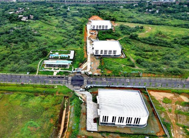 服务航空产业走进位于新都区石板滩街道成都航空职业技术学院项目现场