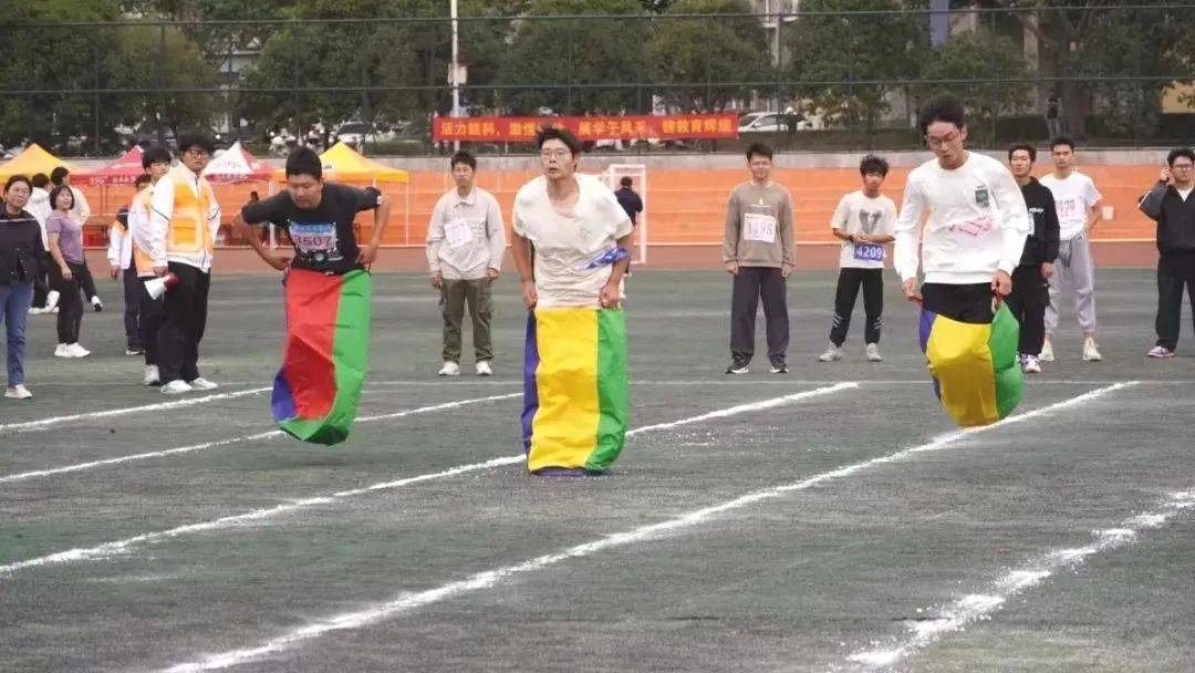 赣南科技师范大学科技学院官网_赣南师院科技学院_赣南科技师范