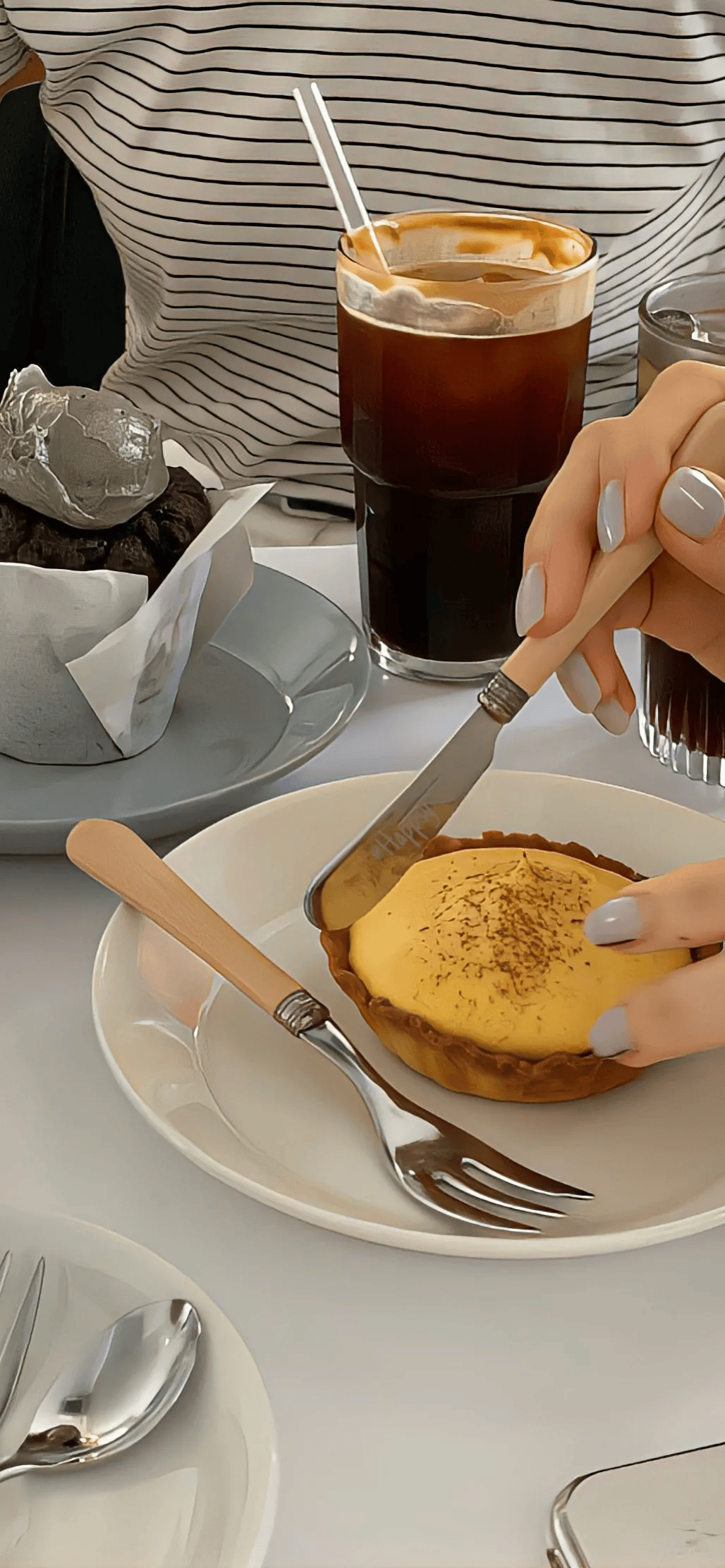 壁纸 | 换一张小众优雅的手机壁纸