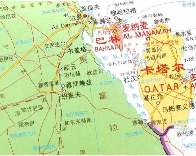 巴林太小了这是波斯湾岛国面积779平方千米当地人挺有钱