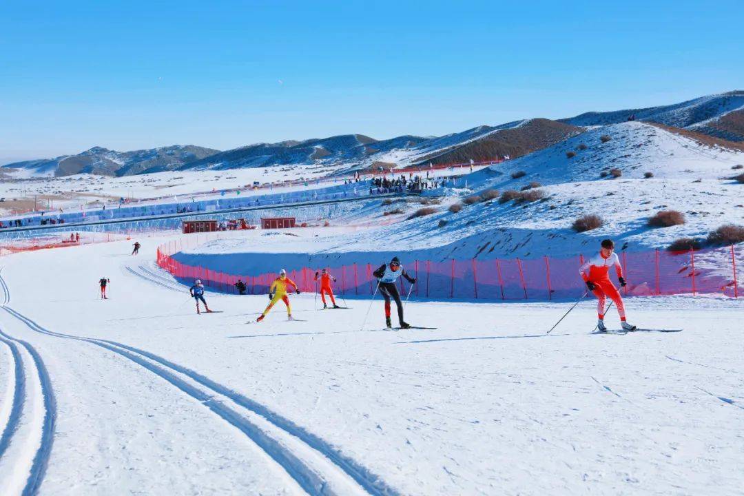 高阳山温泉滑雪场图片