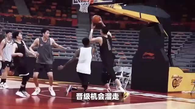 杜锋震怒：游戏误人，年轻球员当警醒！
