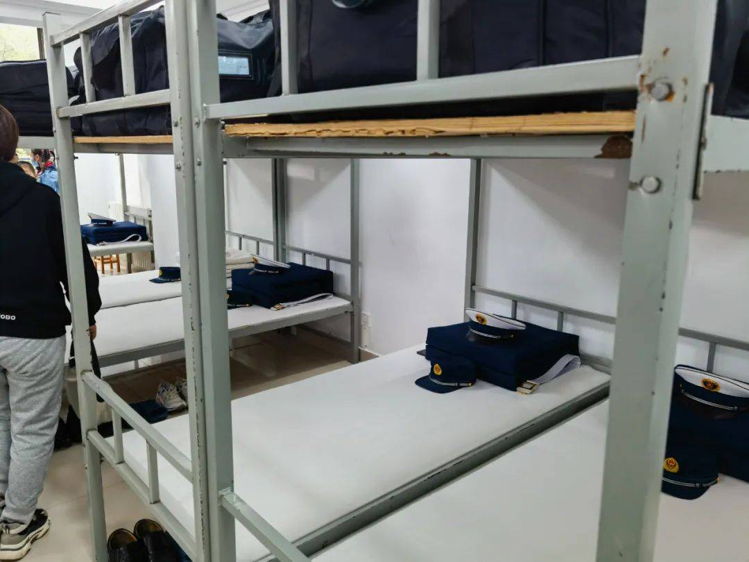 走进消防队 致敬火焰蓝