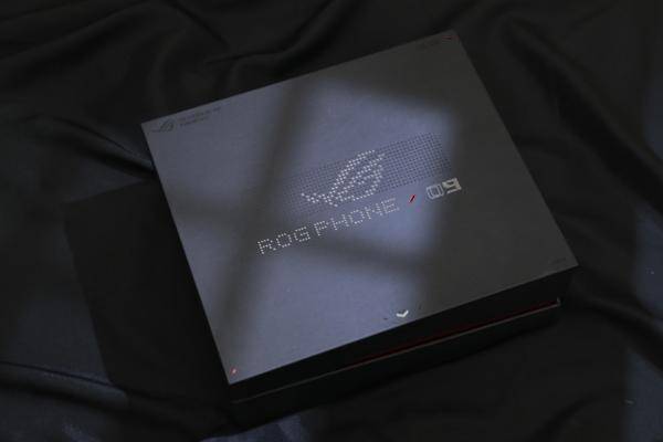 ROG 9 Pro首发评测：体验再进化，不止是硬核游戏机