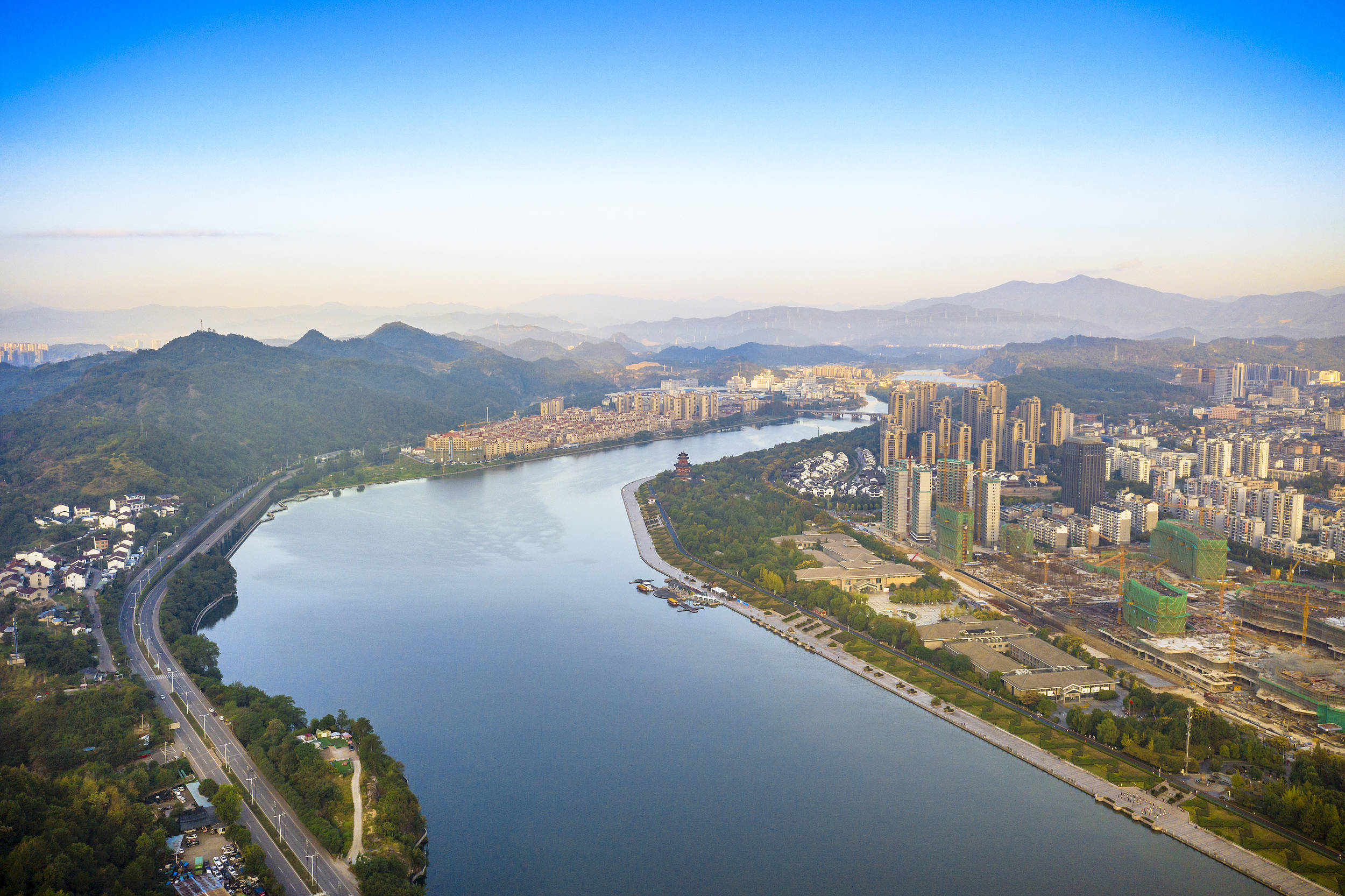 跳出"山区26县"后的丽水莲都,正向"美"而生