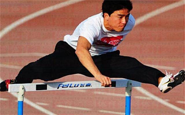 从雅典奥运会的惊艳到北京奥运会的遗憾,再到如今的岁月静好,这位传奇