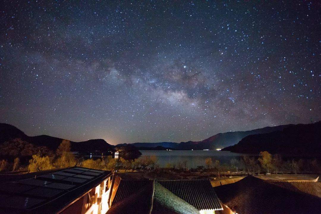 图片[12]-十二月最佳旅行地非它莫属，看银杏逛古城吃美食，现在去正好！ -华闻时空