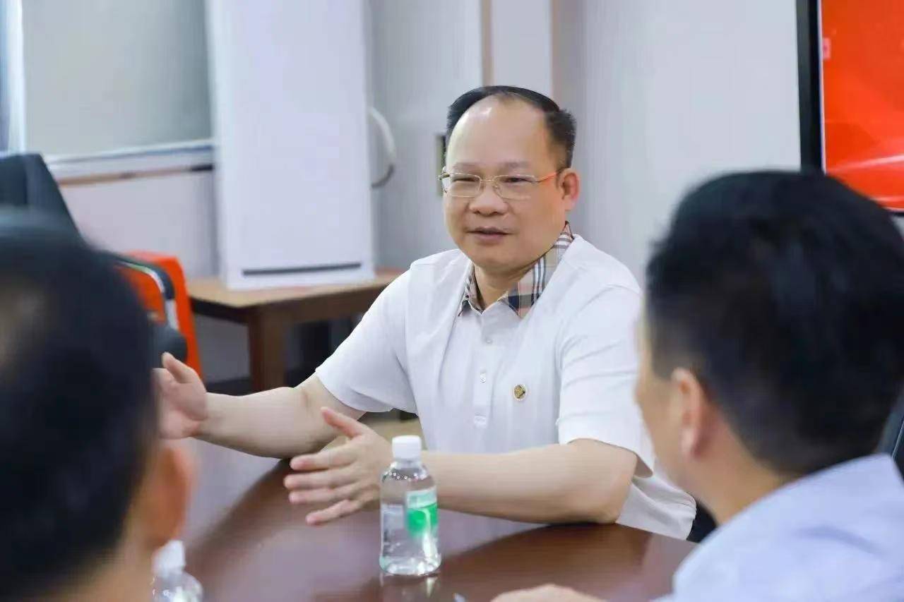 如今的赖淦锋在家公司有股权冻结和股权出质信息,也次因金融借款合同