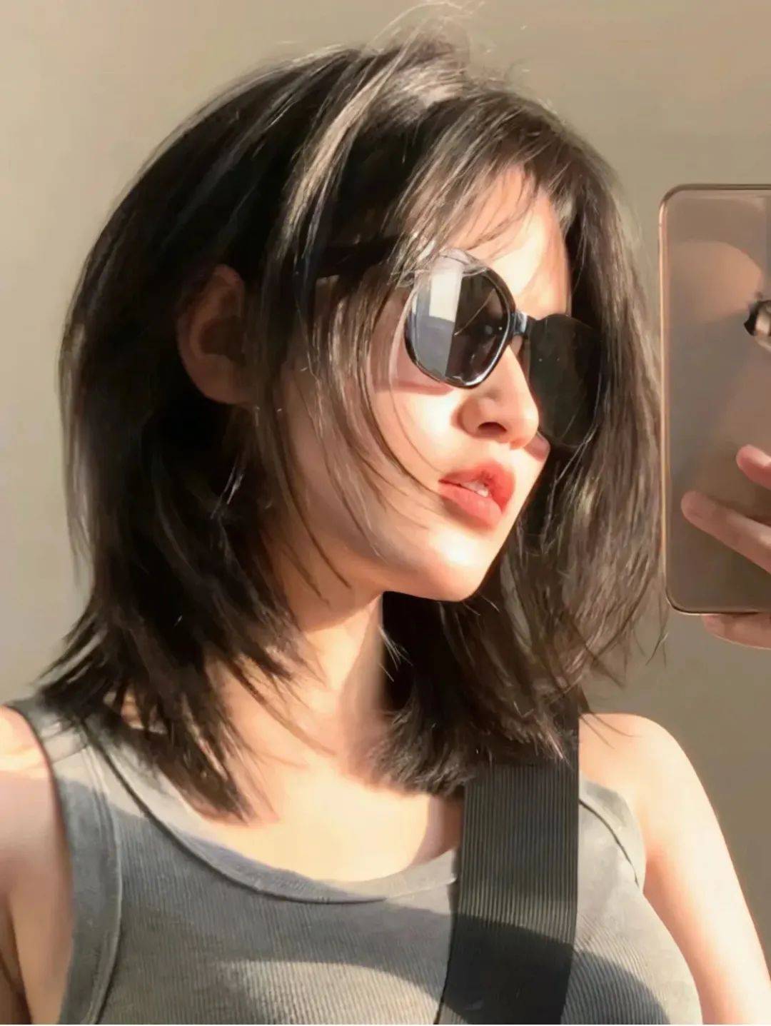 方脸圆脸的女生都剪这些发型