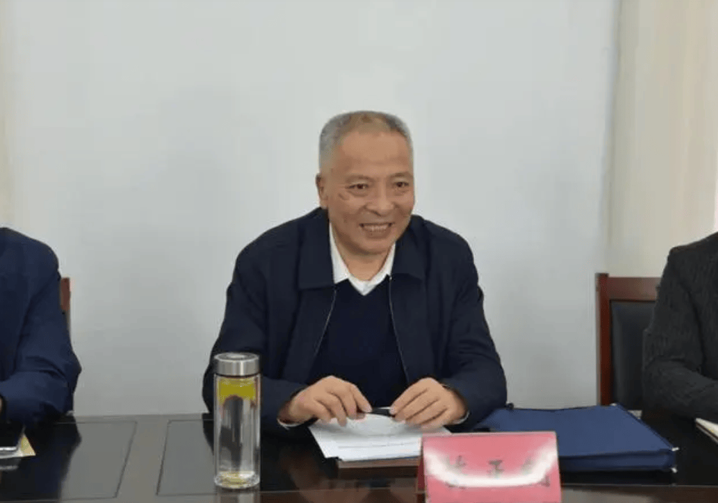 河南省监狱管理局原政委苗正钊被查,今年5月被免职,该系统多名干部已落马 河南省监狱管理局原政委苗正钊被查,今年5月被免职,该系统多名干部已落马