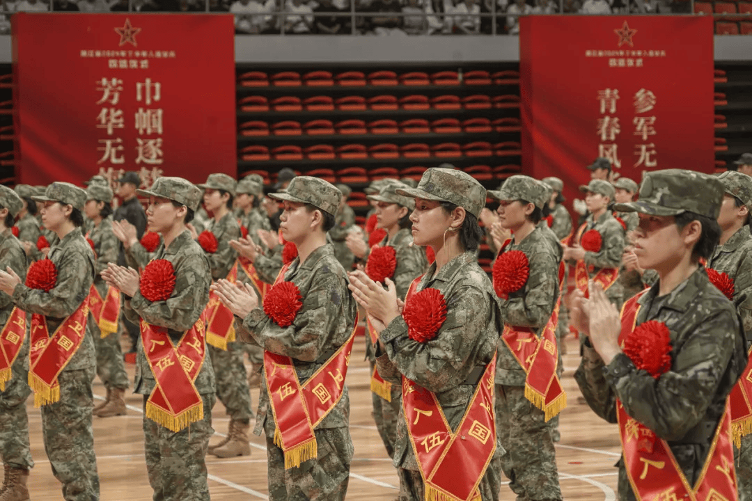 2025年全国征兵(男兵)应征报名已开始_毕业生_兵役_登记