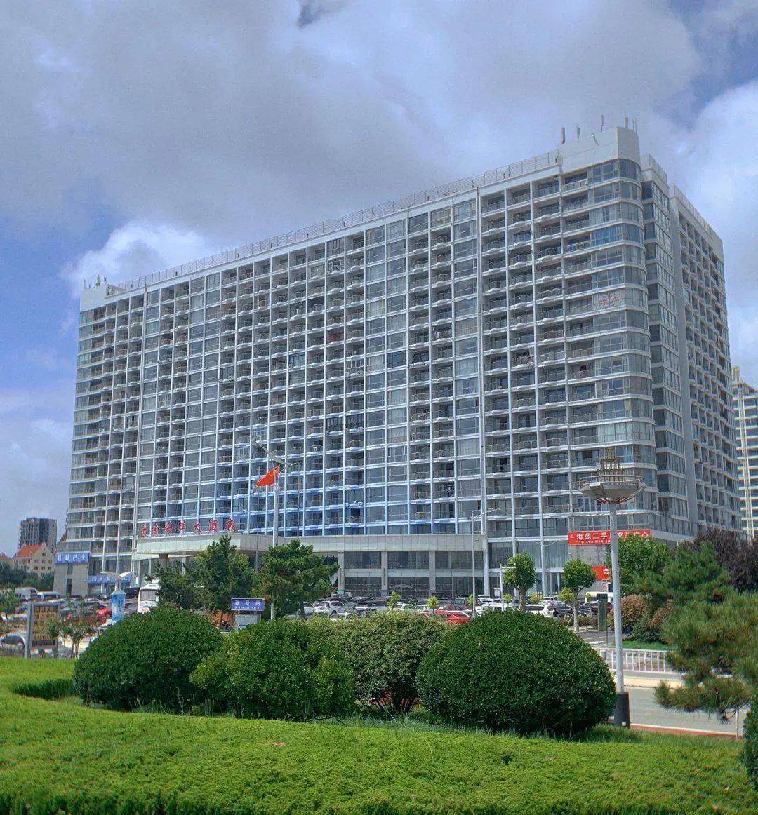 06雅致酒店海阳雅致酒店,是集客房,餐饮,会务,度假,休闲为一体的高端